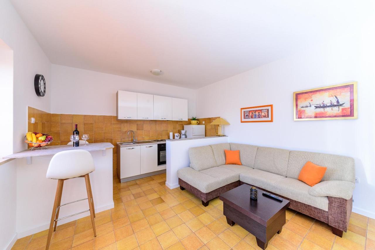 Apartmani Bokin 波尔 外观 照片