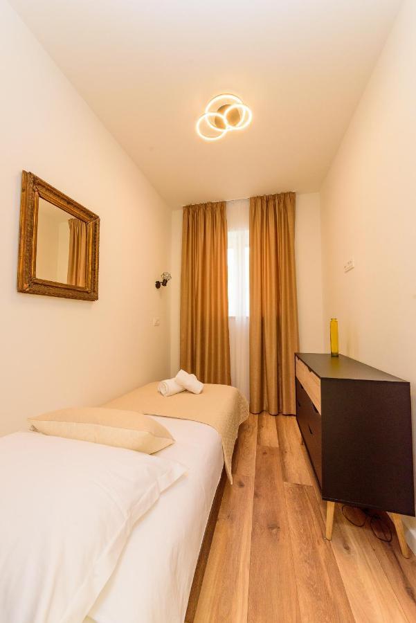 Apartmani Bokin 波尔 外观 照片