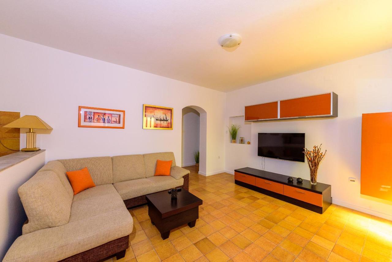 Apartmani Bokin 波尔 外观 照片